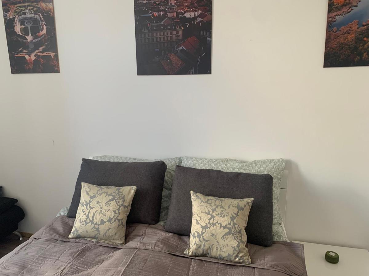 Appartement Studio77 Apartman à Sopron Extérieur photo